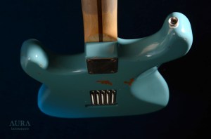 AURA Relic Stratocaster Refinish Daphne Blue