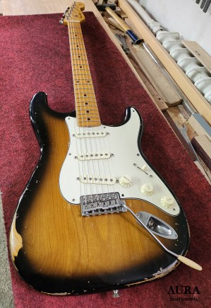AURA Relic Stratocaster Refinish Daphne Blue